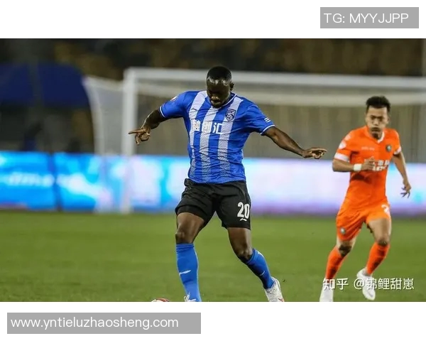 足球明星在场上各司其职不同位置的影响与表现分析